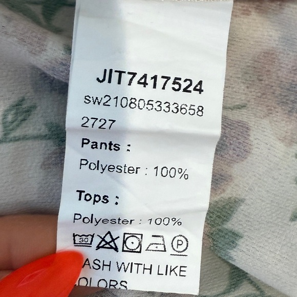 Shein Curve Long Sleeve Floral Button Up Blouse (2XL) - Picture 8 of 8